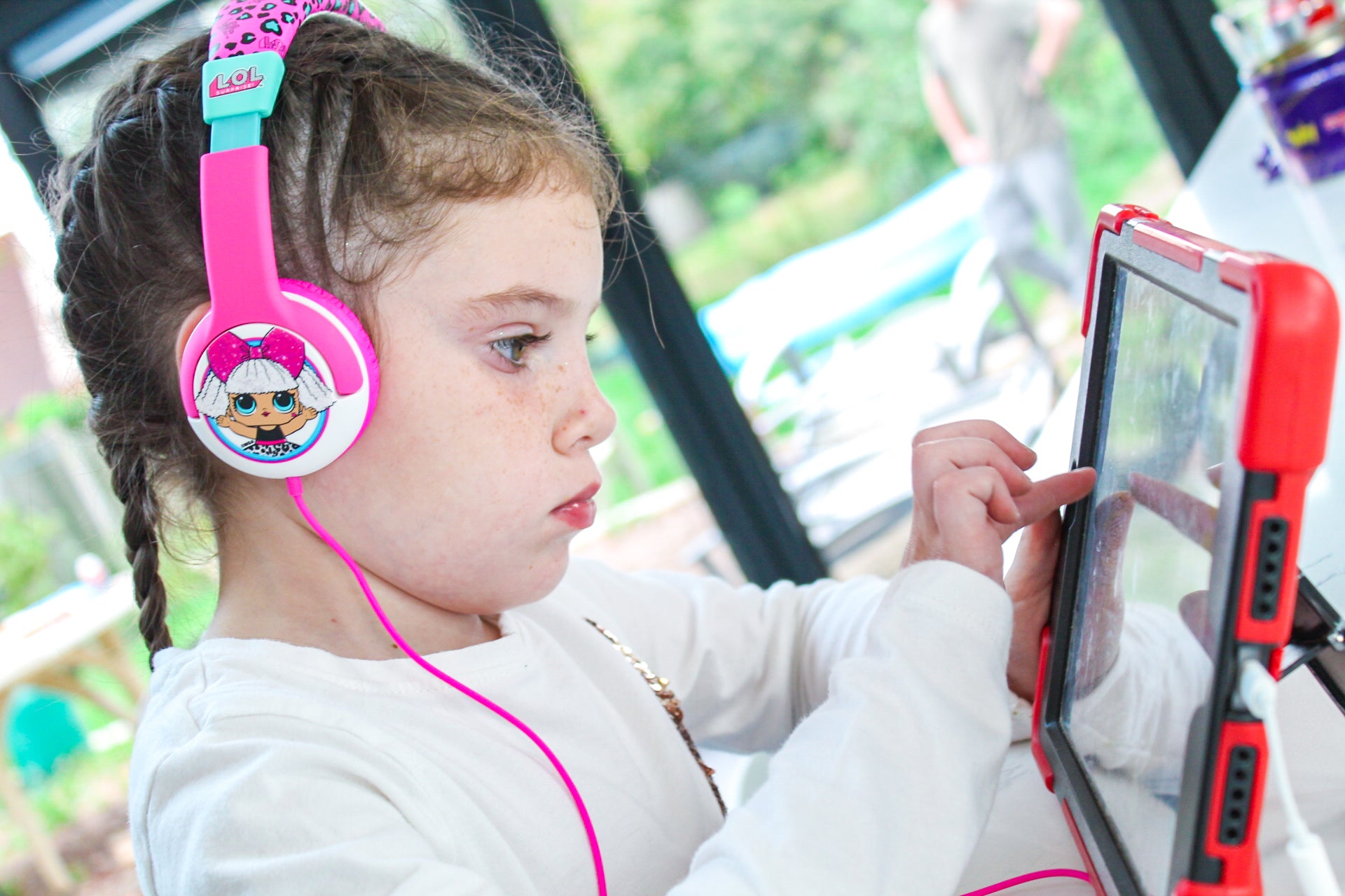Wired Headphones - childrensheadphones.co.uk